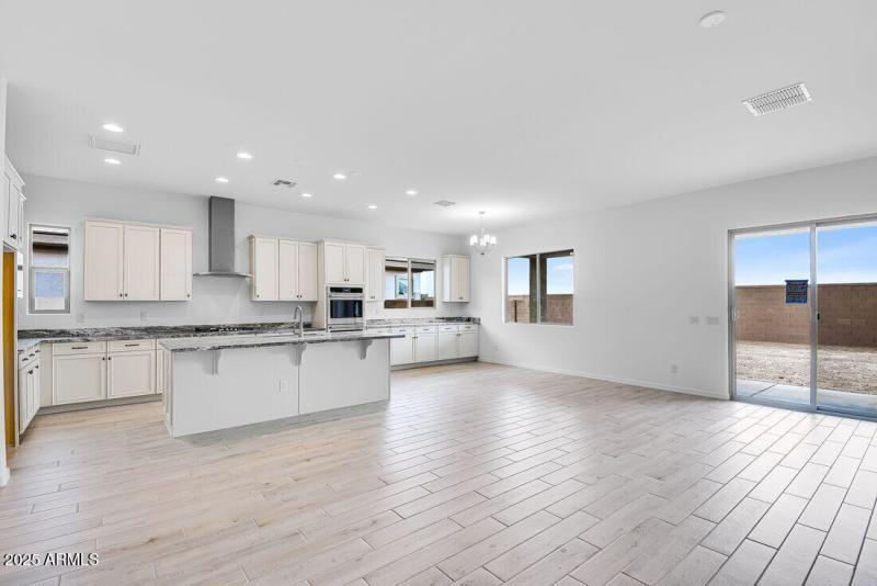 17837 W PASADENA - Ready Now!