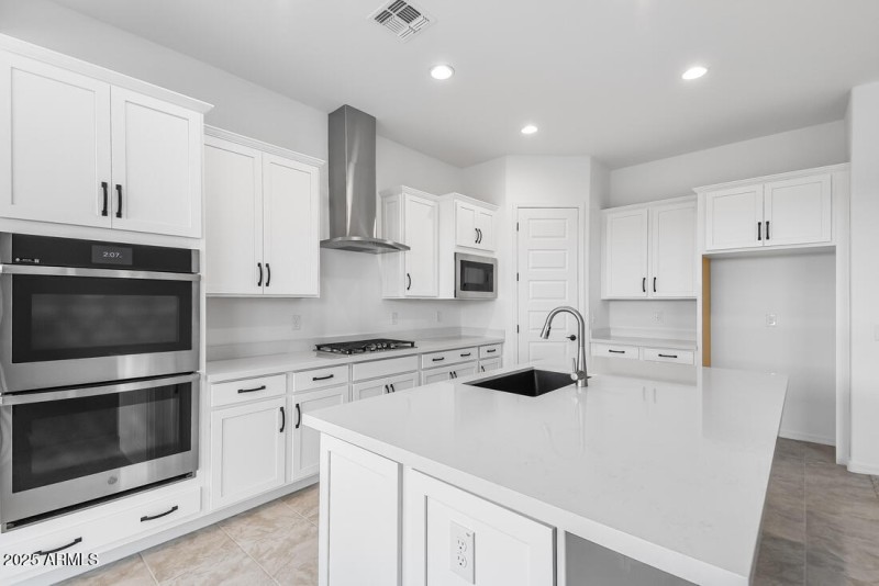 17819 W PASADENA - Ready Now!