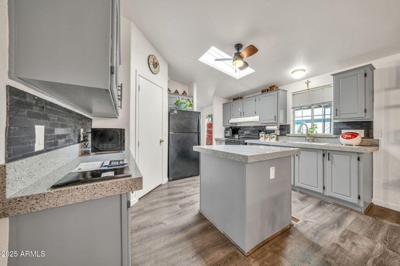 18018 N 17th Way-16