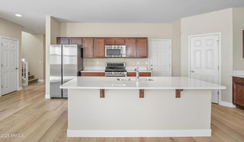 Great room_Kitchen-4