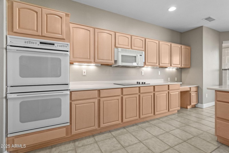 17522 N Ironhorse Dr Surprise - 293