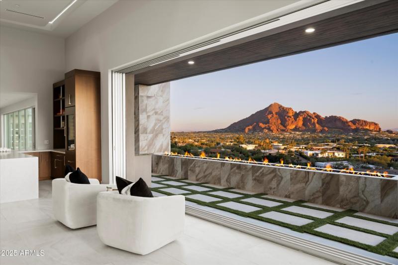 014_Great Room Views