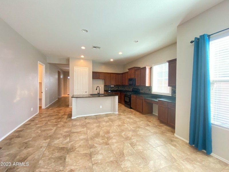 4442 N Jackson Ct-Kitchen