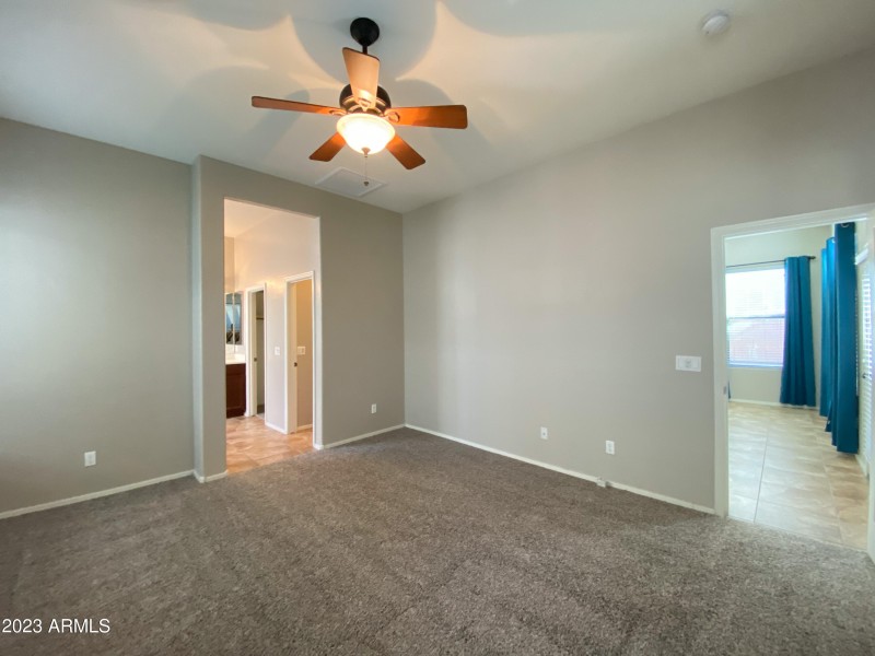 4442 N Jackson Ct-Primary