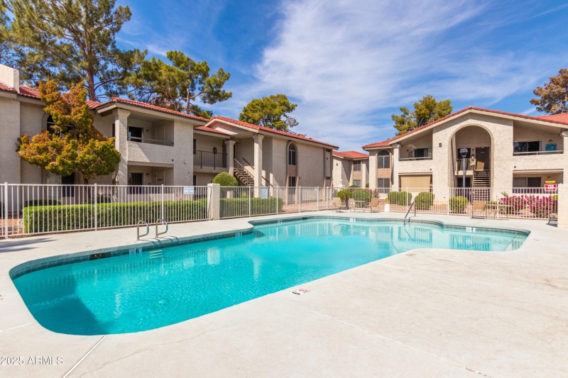 Community Pool & Spa