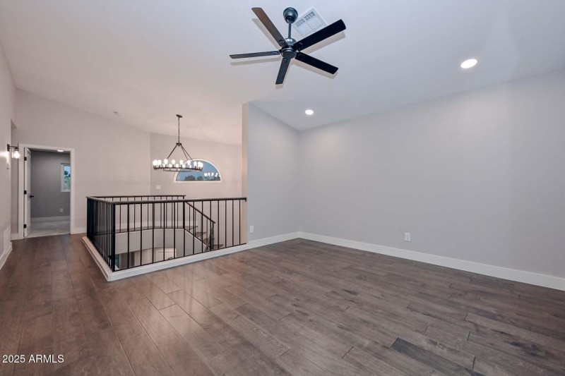 Night-Loft-Upper Landing