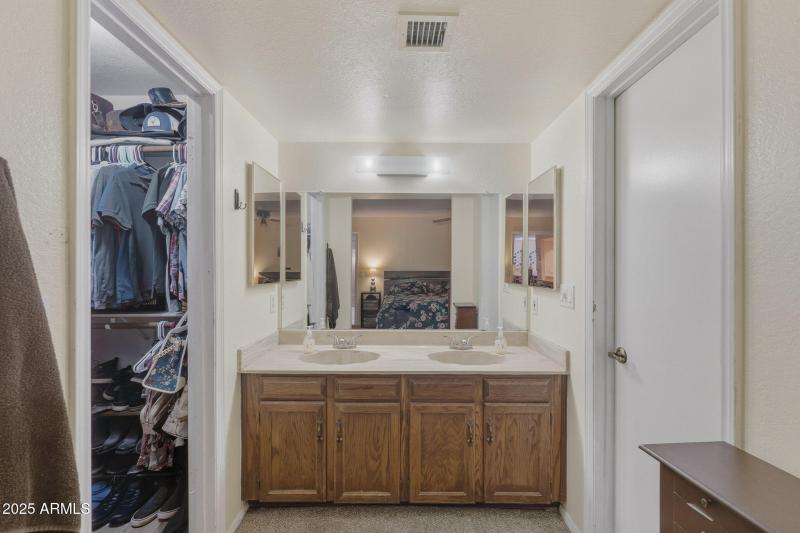 24-web-or-mls-Wood-24