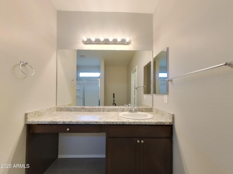 7_pc_9yOeqETpqr_M1H5bBqAXK_layout_1