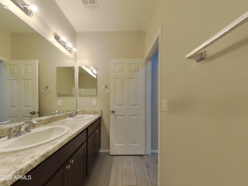 12_pc_oDZccuTfxQ_k4hsJzaIyG_layout_0