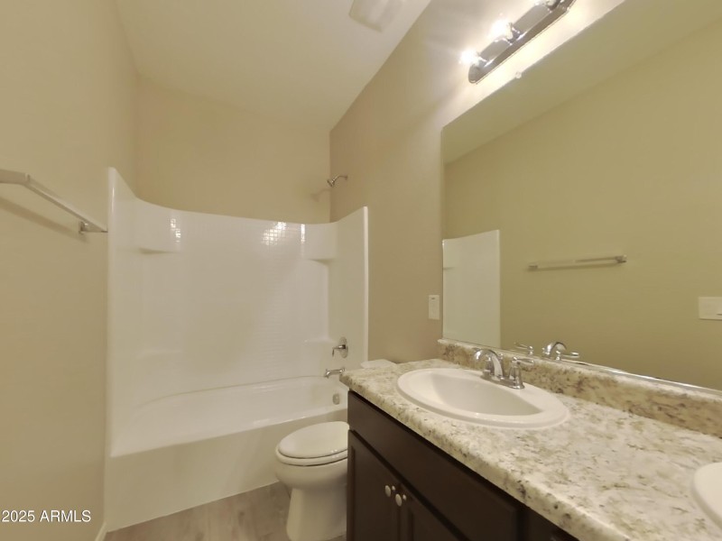 13_pc_oDZccuTfxQ_VDWj6akze3_layout_1