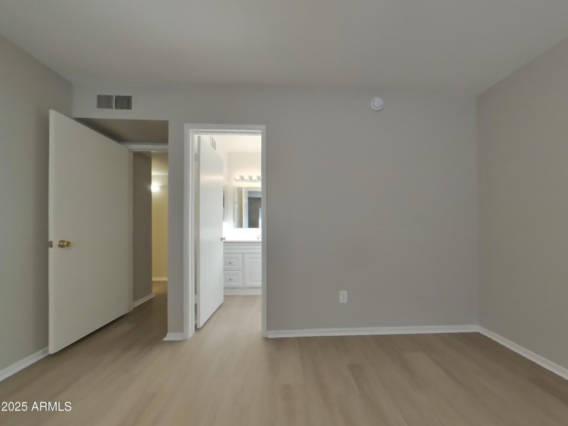 7_pc_CeIrI7jk0O_A93aAaNibC_layout_0