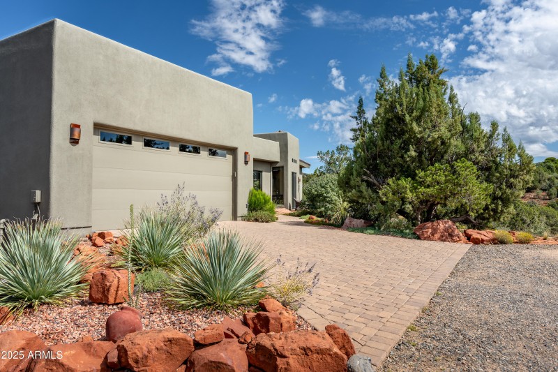 31 Feather Way Sedona AZ