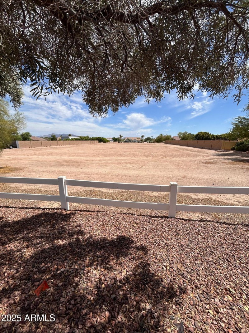 PHOTO-2025-10-10-11-39-17