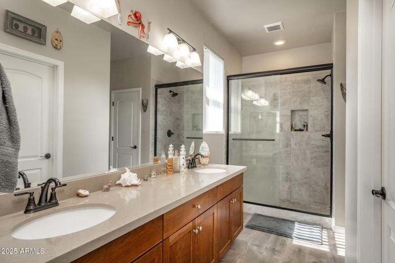 4-web-or-mls-377-grafton-ct