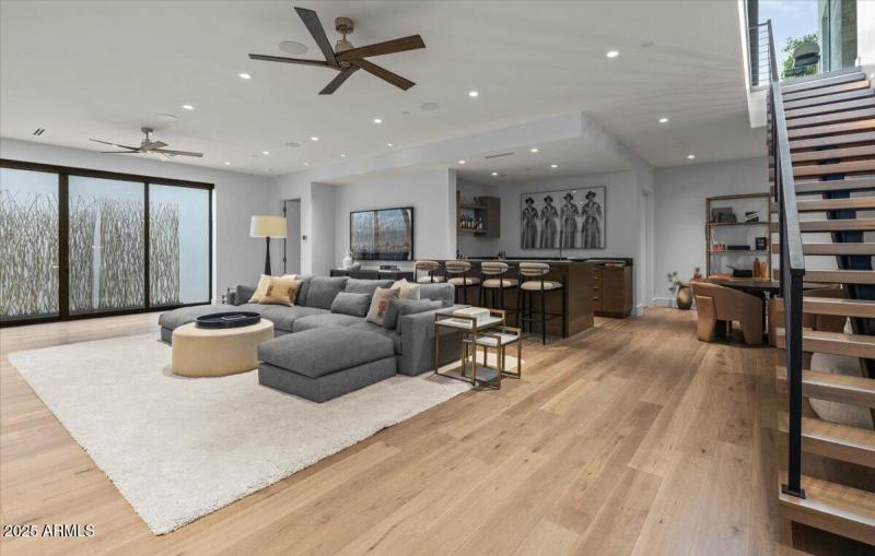 29-6802 E Joshua Tree Ln 34