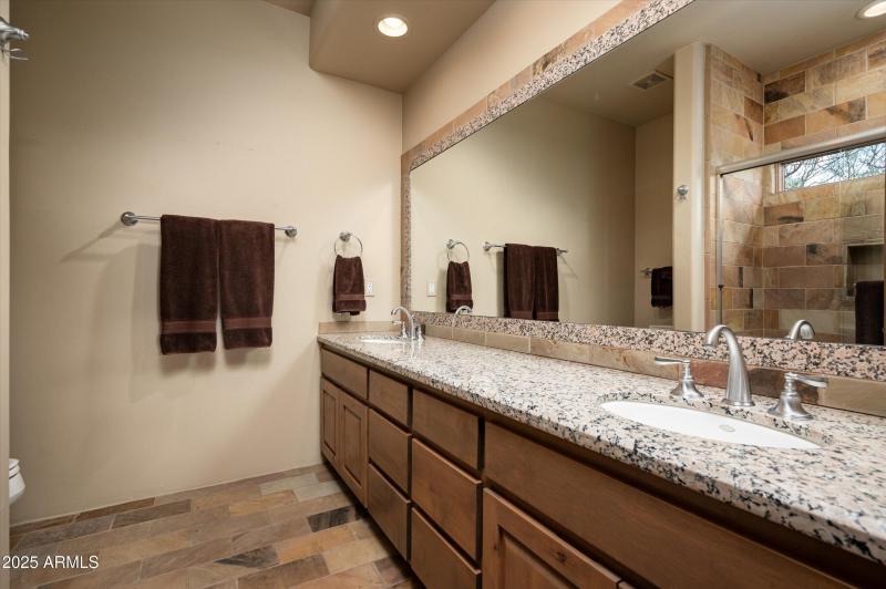 Guest Suite III Bath