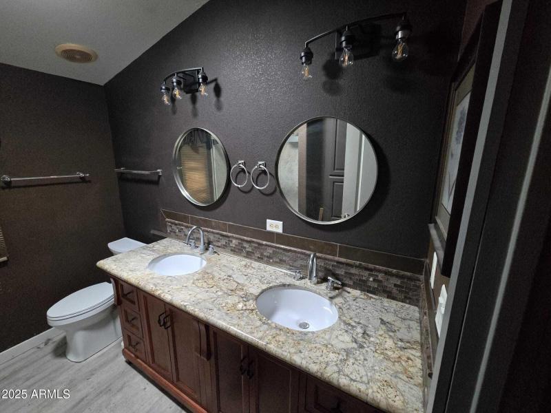 WhatsApp Image 2025-10-09 at 13.51.22 (2