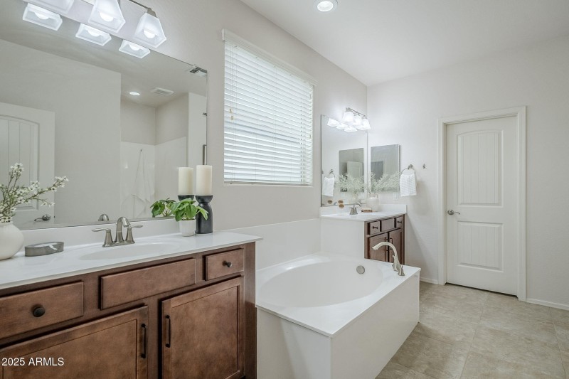 31-web-or-mls-Ian-31