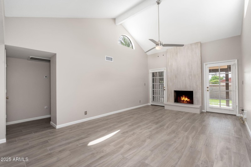 9411 E Jenan Dr, 10-08-2025 - 03