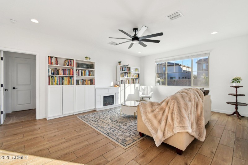 4-web-or-mls-E Domingo Rd-004