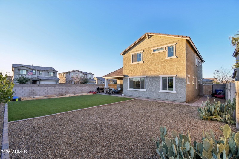 37-web-or-mls-E Domingo Rd-037