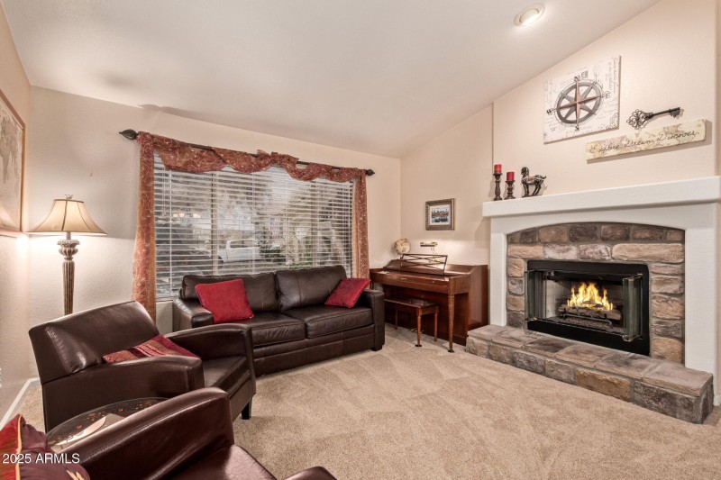 Formal Living | Dining Area