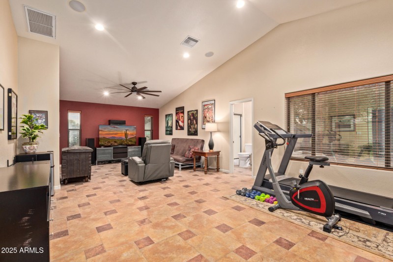 556 SqFt Bonus Flex Room