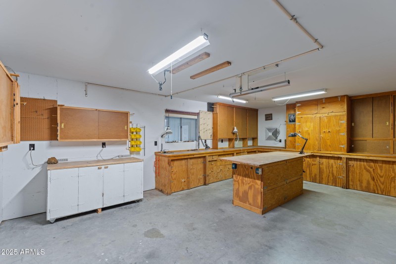 Workshop at the back of garage