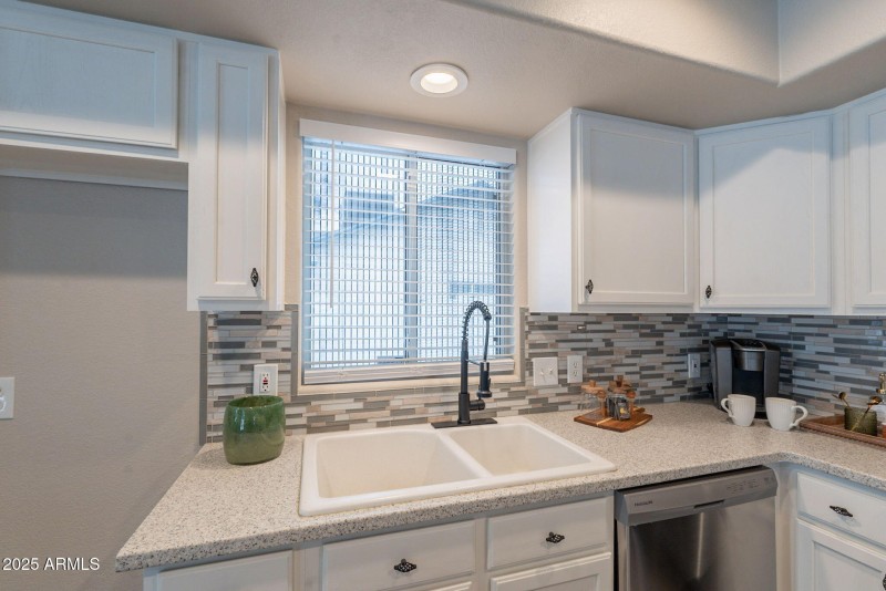 20-web-or-mls-Ashley-20