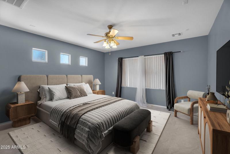 015_primary_bedroom_2_194