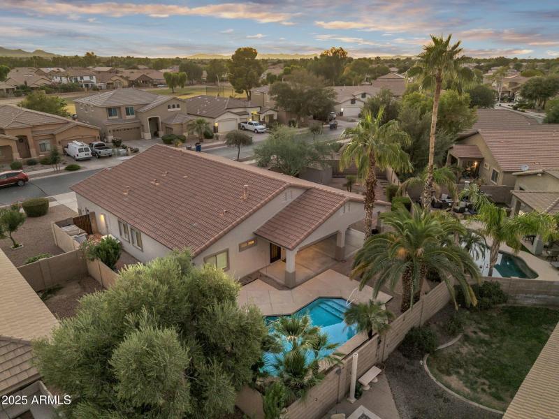 038_65-web-or-mls-dji_0666_476