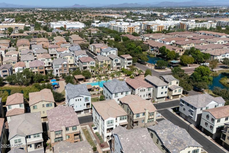 Community close to SanTan Village