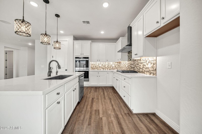 14338 W Redfield Rd-15