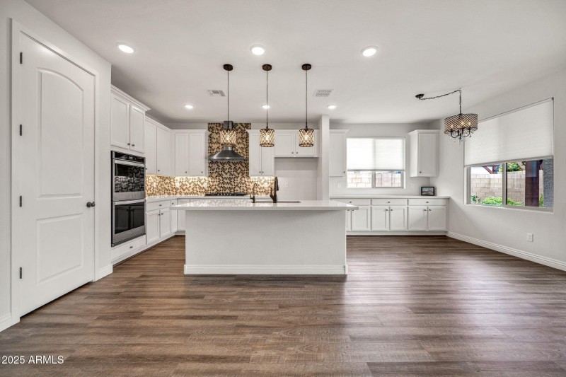 14338 W Redfield Rd-17