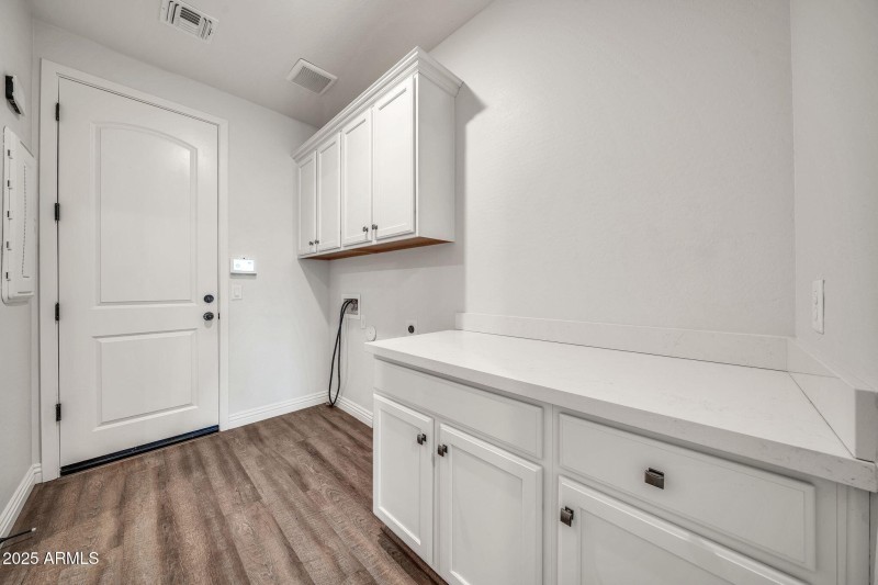 14338 W Redfield Rd-33