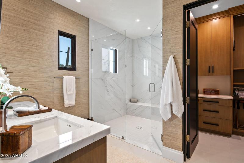 070_Guest House Bath