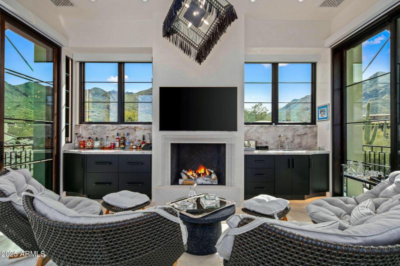 074_Guest House Upstairs