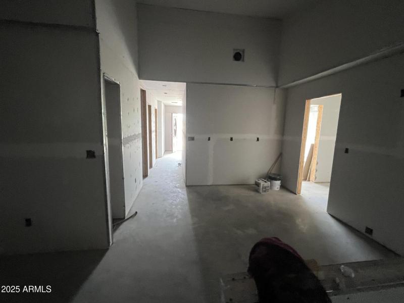 E0B85172-6BAF-46C1-8421-D0F2975BD956