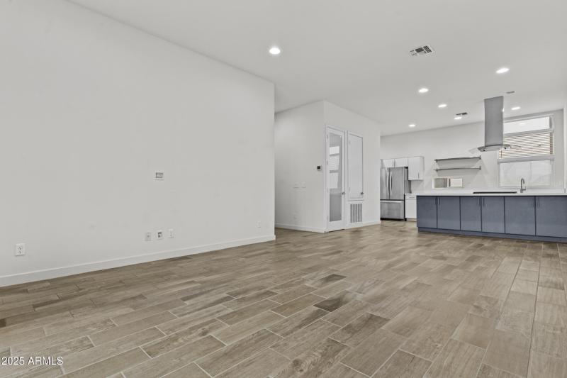 325 E Coronado - 15_dsc00579