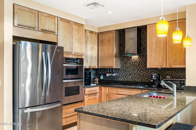 010__208 W Portland St UNIT360