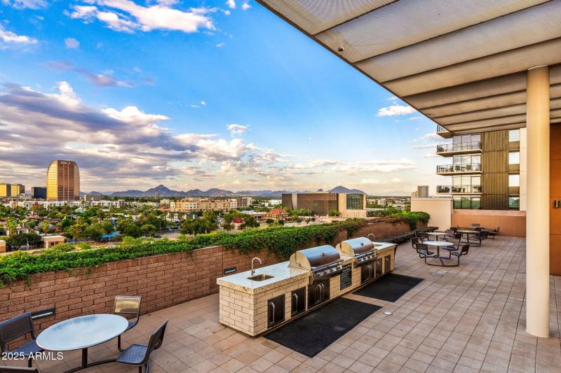 020__208 W Portland St UNIT360