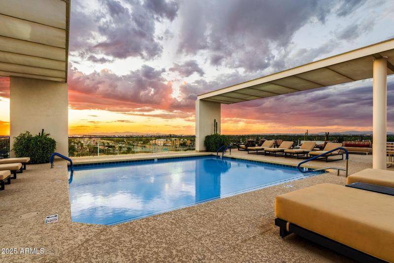 025__208 W Portland St UNIT360