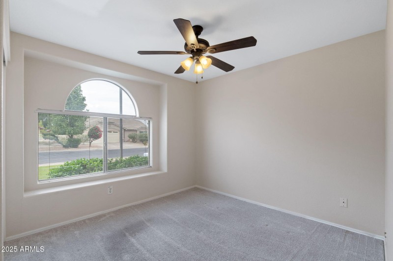 017__2243 E Willow Wick Rd