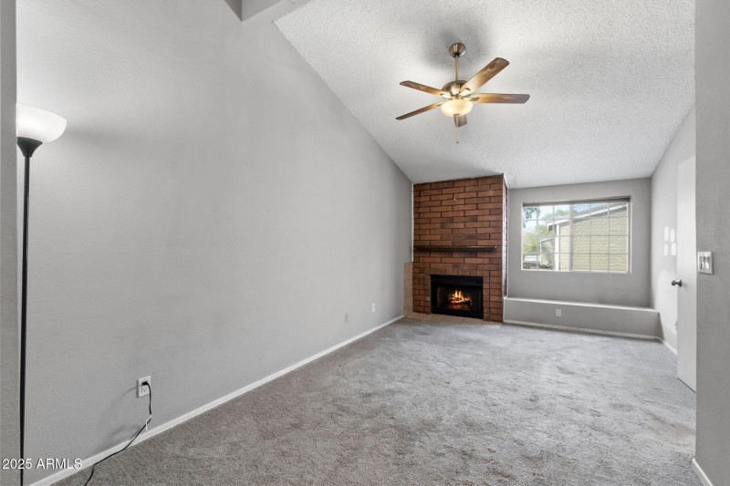 011__2301 E University Dr 244