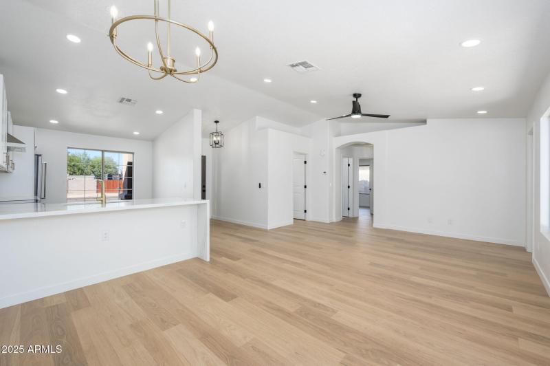 living room / kitchen alt 1