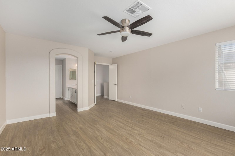 17 Magnolia