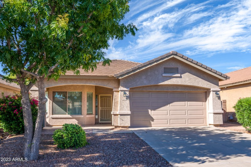 44016 W Pioneer-2777-HDR