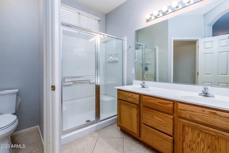 44016 W Pioneer-2925