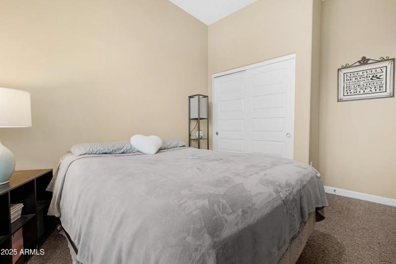 1st Guest Bed 2