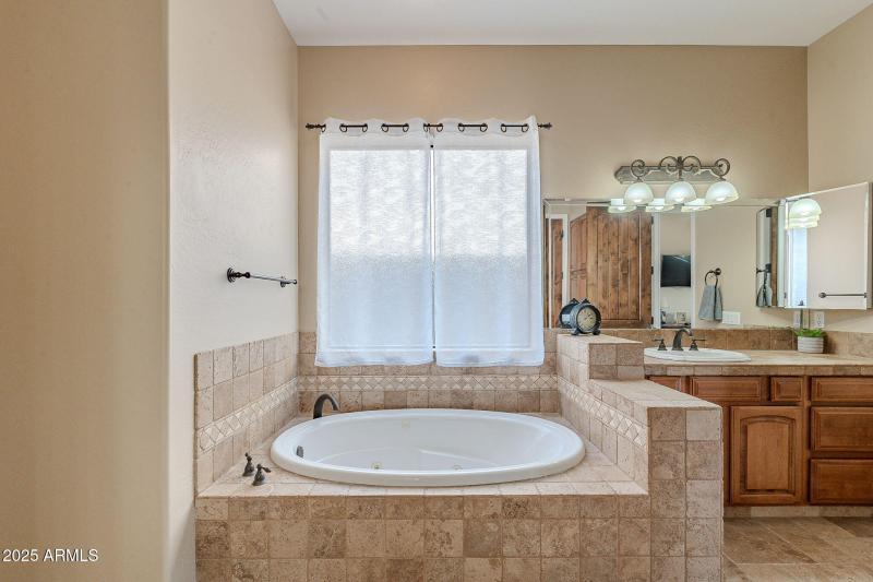 46-web-or-mls-Canyon-46